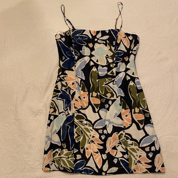 Lush size S dress- super flattering, short, hourglass fit - Picture 7 of 7